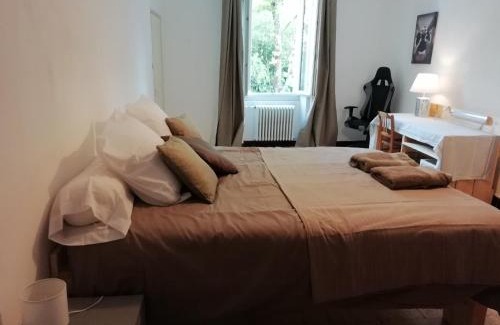 Cereste House | La maison Bleue