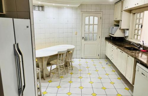 Brooklin Paulista House | La Maison Brooklin Luxo Triplex 5 Quartos 4 suítes Ar Churrasqueira Hidro 10 Min Congonhas!