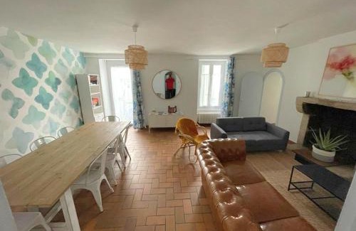 Saint-Malo-du-Bois House | La maison d'Eglantine, 6 min du Puy du Fou, 4 chambres 10 couchages à St Malo-du-Bois,
