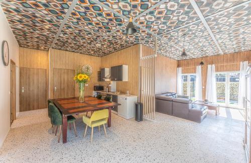 Villaines-les-Rochers Apartment | La Maison du Bois Brûlé 1 - Avec piscine partagée