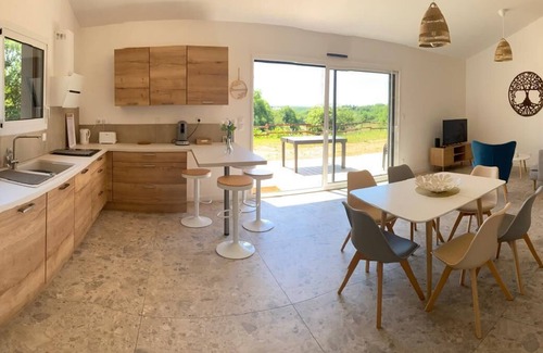 Saint-Avit-Senieur House | La maison dans la prairie fleurie space and calm