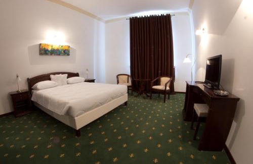 Alba Iulia Hotel | La Maison de Caroline