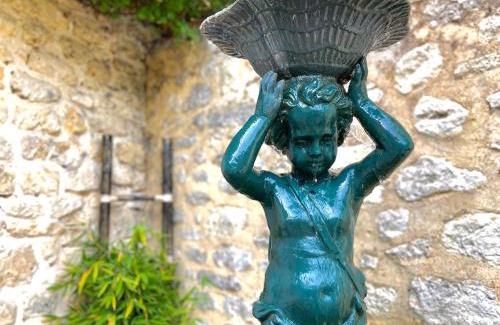Courcelles-Sapicourt Bed & Breakfast | La Maison de Manolie