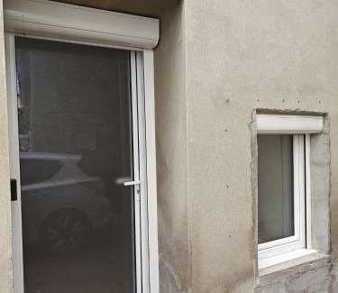 Chasse-sur-Rhone House | La maison de l'impasse