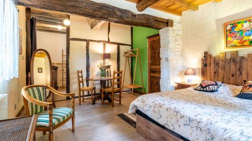 Plieux Bed & Breakfast | La Maison de Yûka