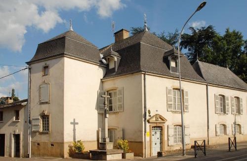 Cluny Bed & Breakfast | La Maison des Gardes - Chambres d'hôtes