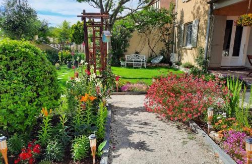 Morieres-les-Avignon House | La Maison du Chemin des Prairies