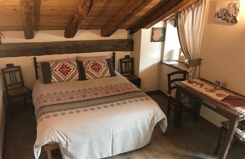 La Salle Apartment | La Maison du Pont Mont Blanc 2