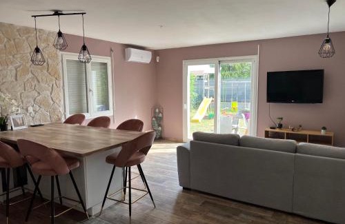 Berat House | La maison ensoleillée