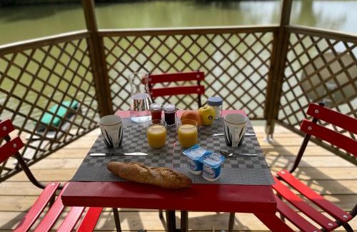 Saint-Laurent-des-Hommes Bed & Breakfast | La maison de l'O