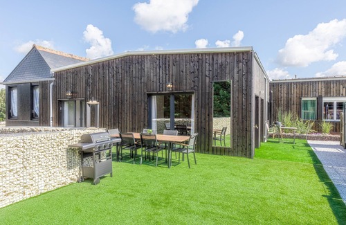 Villaines-les-Rochers Apartment | La Maison du Bois Brûlé 1 - Avec piscine partagée