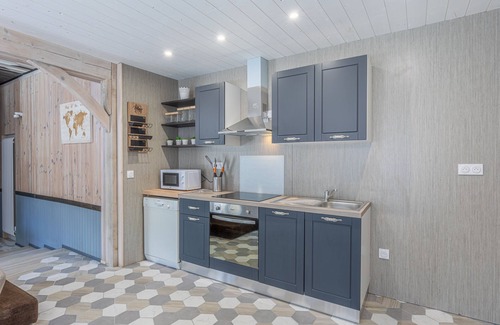 Villaines-les-Rochers Apartment | La Maison du Bois Brûlé 3 - Avec piscine partagée