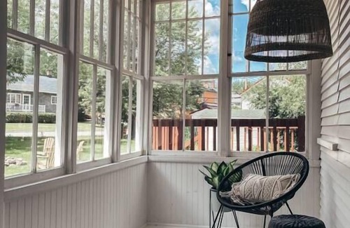 Magog House | La Maison MAGOG HOUSE - Downtown, Lake, Ski