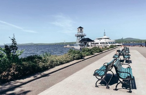 Magog House | La Maison MAGOG HOUSE - Downtown, Lake, Ski