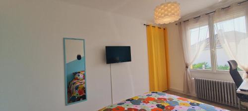 Reze House | La maison ocre - chambre turquoise