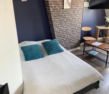 Bethune Apartment | La Maison Sévigné - Appart Hôtel - N°6 L'indus