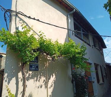 Tallard House | La maison sous le Château