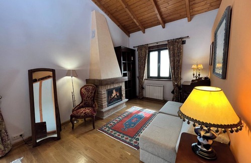Fresnedo House | La Majada I and II in the foothills of the P. de Europa.
