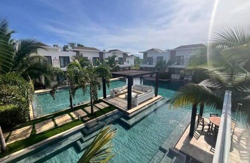 Monterrico House | La Mar Monterrico