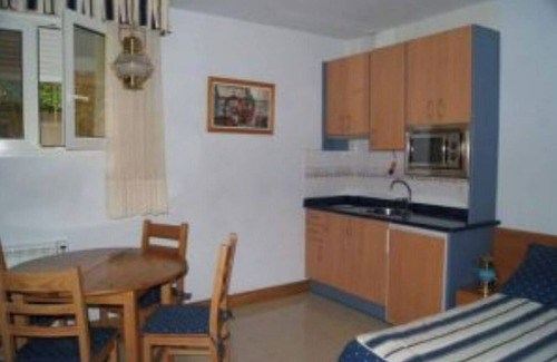 Laredo Apartment | La Marina Studio (Double Bed)