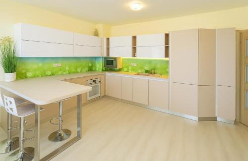 Primorski Apartment | La Mer Sea View & Beachfront Apartment