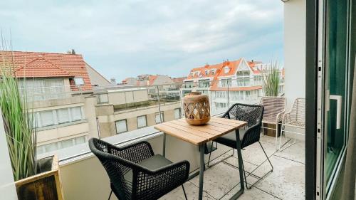 Knokke Apartment | la MERéMOI - Duplex Knokke with balcony and free parking