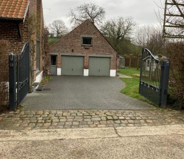 Pietrain House | La Miellerie