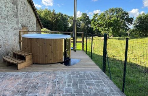 Le Poire-sur-Vie Apartment | La Millière - Piscine & campagne - Céleste