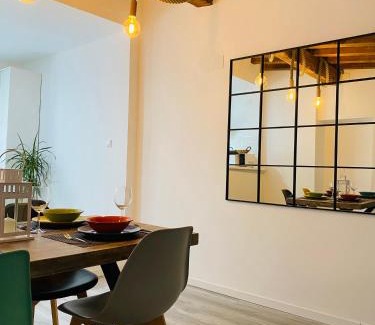 Old Town Apartment | La Moneda Home Spa
