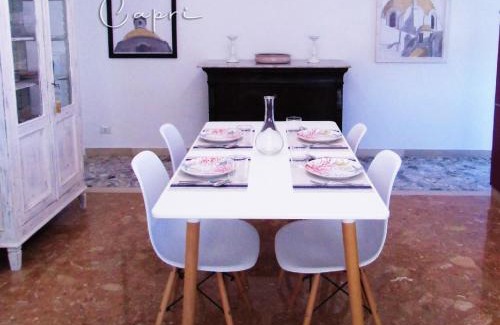 Tiberio Villa | La Mouette di Nico