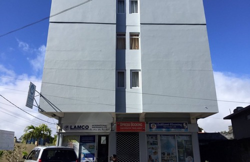 Forest Side Apartment | La Péninsule - Town Apartment in Curepipe 3