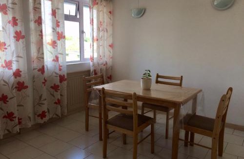 Forest Side Apartment | La Péninsule Town Apartment Curepipe No 4
