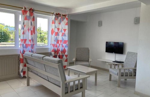Forest Side Apartment | La Péninsule - Town Apartment No. 3