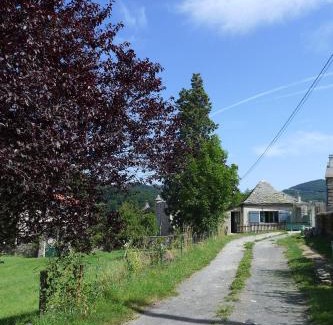 Saint-Hostien House | La P'tite Maison