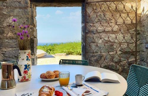 Pantelleria House | La Palma & La Luna - Dammuso Retreat
