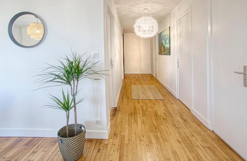 Angouleme Apartment | La Pause Douce Cosy à Angoulême - Confort, Lumière et Espace