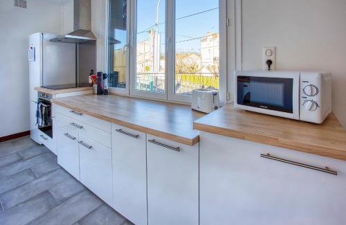 Angouleme Apartment | La Pause Douce Cosy à Angoulême - Confort, Lumière et Espace