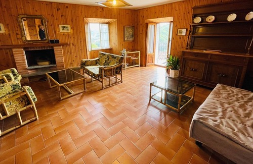 Orbregno House | La Pergola Stone House in Orbregno