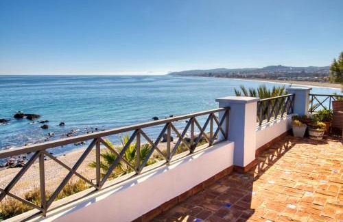 Bahia de Casares Apartment | La Perla De La Bahia