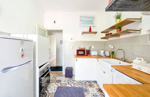 Setubal Apartment | La Petit Maison, We will be very pleased to welcome you in our space.