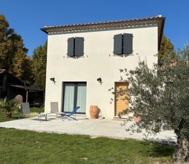 Paluds de Noves Villa | La Petite Bastide en Provence