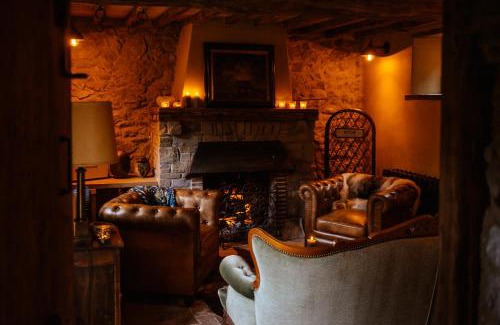 Clavier House | La Petite Foret 17th Cent Cottage Near Durbuy