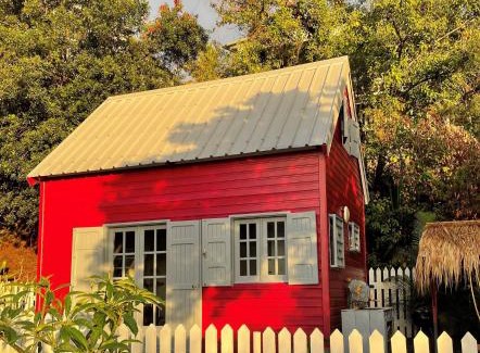 Plateau-Caillou Ski Chalet | La Petite Kaz Dans la Savane