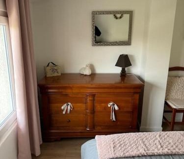 Jouars-Pontchartrain Apartment | La petite Maison chaleureuse