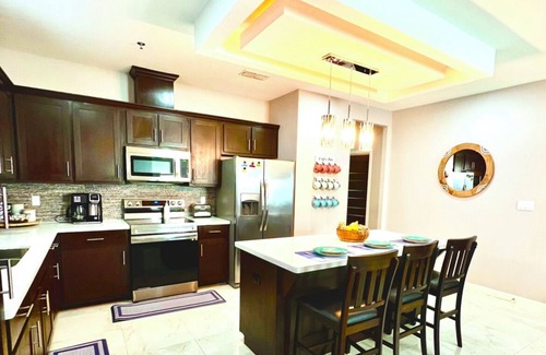 Pharr Apartment | La Petite Magnolia, family and pet friendly