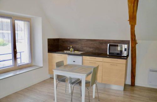 Avoine Apartment | La petite maison appartement 2