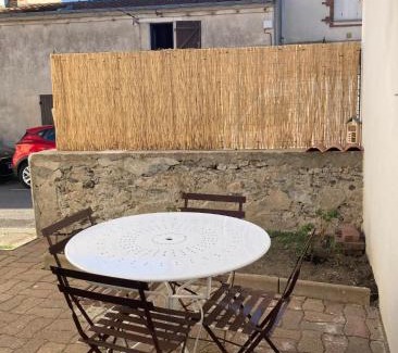 Indre House | LA PETITE MAISON TAHET, 2 pers avec terrasse