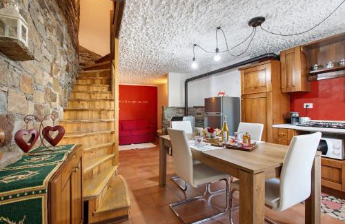 Plan D'introd Apartment | La Petite Maisonnette