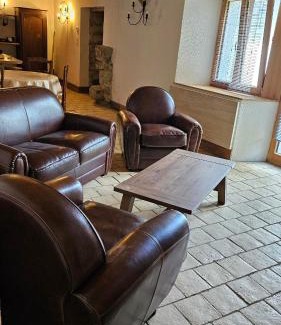 Les Fourgs Apartment | La Petite Marguerite