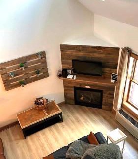 Mont-Tremblant Apartment | La petite saisonnière